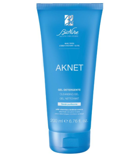 BioNike AKNET Pjenušavi gel – piling za kožu sklonu aknama i seboreji, 200 ml